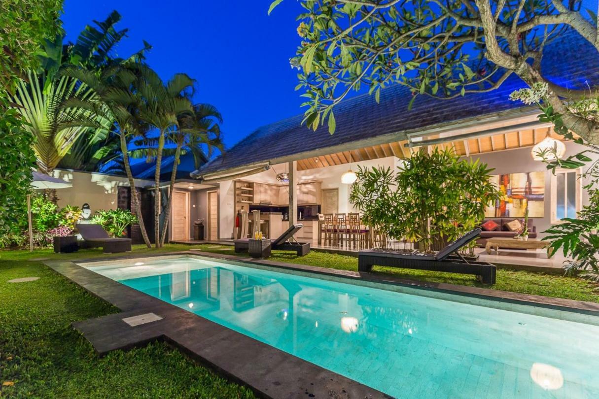 Villa Nuri Merah 1 Kerobokan Exterior foto